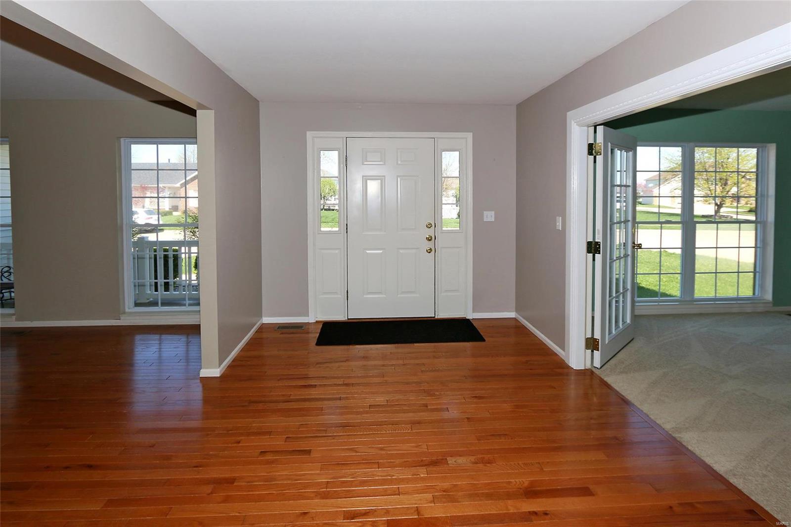 210 Strathmoor Way Dardenne Prairie, MO 63368 - Photo 5 of 48