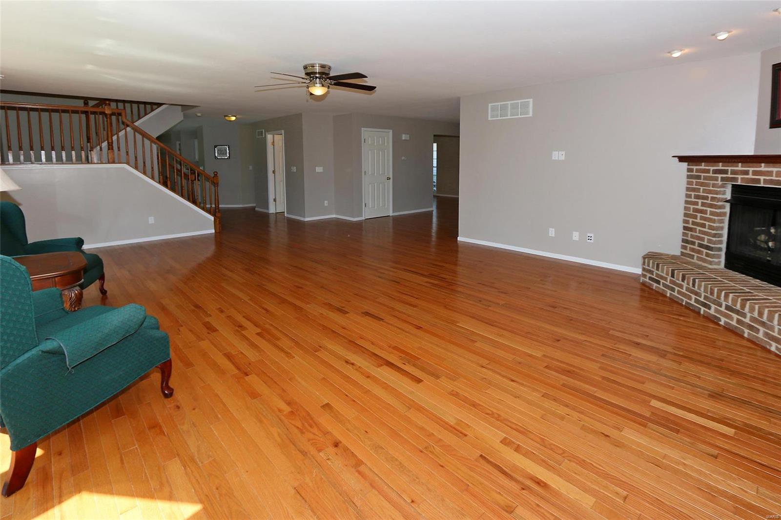 210 Strathmoor Way Dardenne Prairie, MO 63368 - Photo 10 of 48