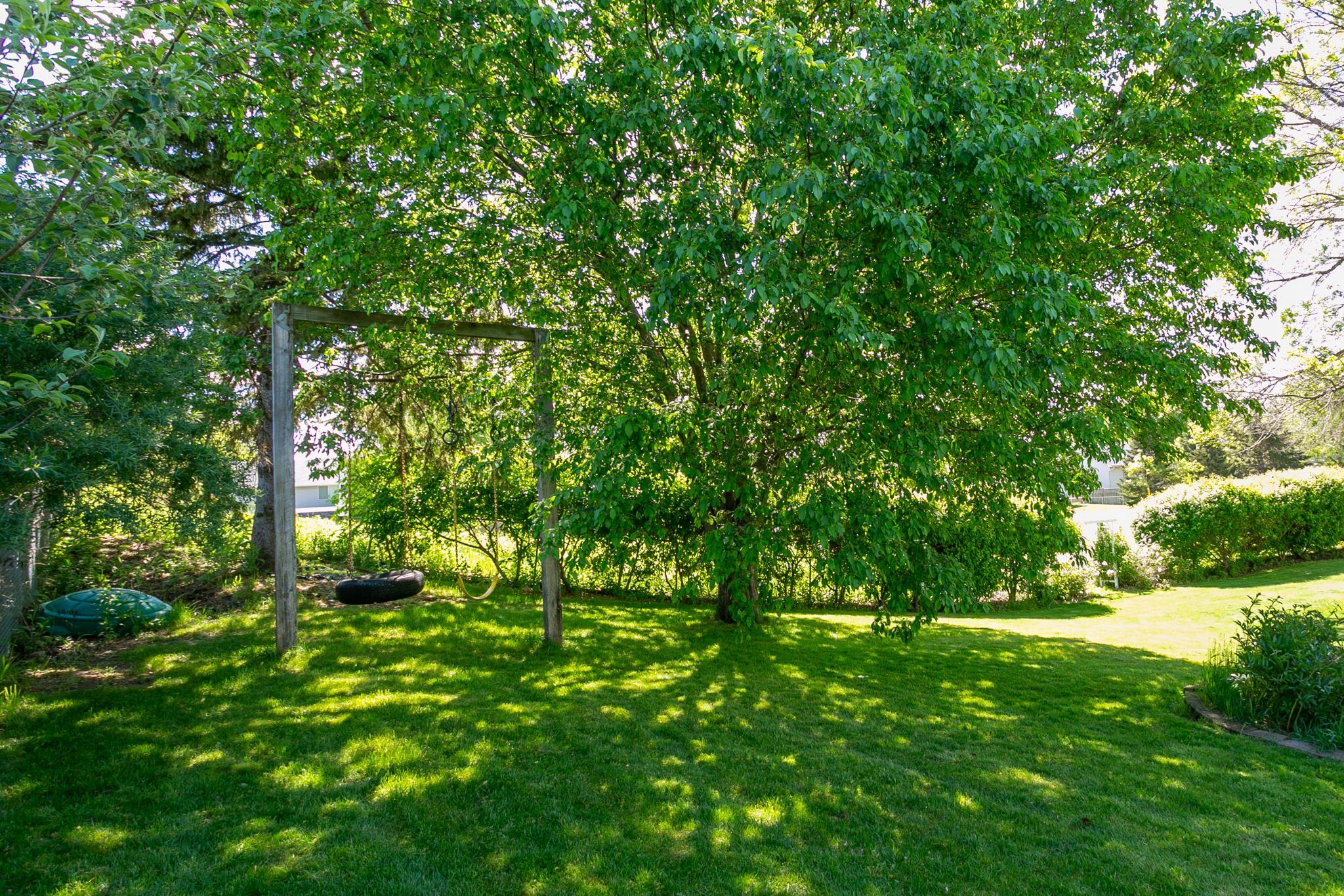 7488 Newbury Road Woodbury, MN 55125 - Photo 33 of 39