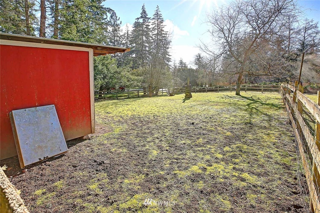 1440 Midcrest Road Camano Island, WA 98282 - Photo 9 of 17 Gallery Image 9