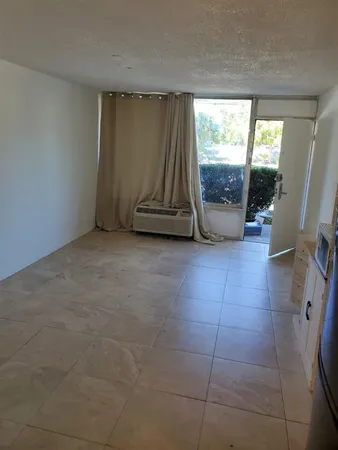 $975 | 7900 South Orange Blossom Trail, Unit 1009, Orlando, FL 32809