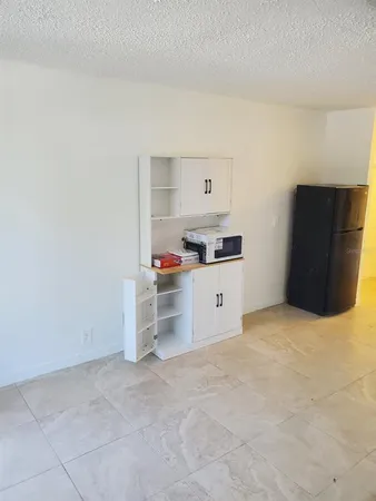 $975 | 7900 South Orange Blossom Trail, Unit 1009, Orlando, FL 32809