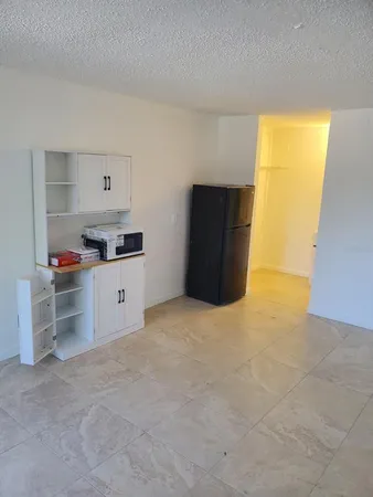 $975 | 7900 South Orange Blossom Trail, Unit 1009, Orlando, FL 32809