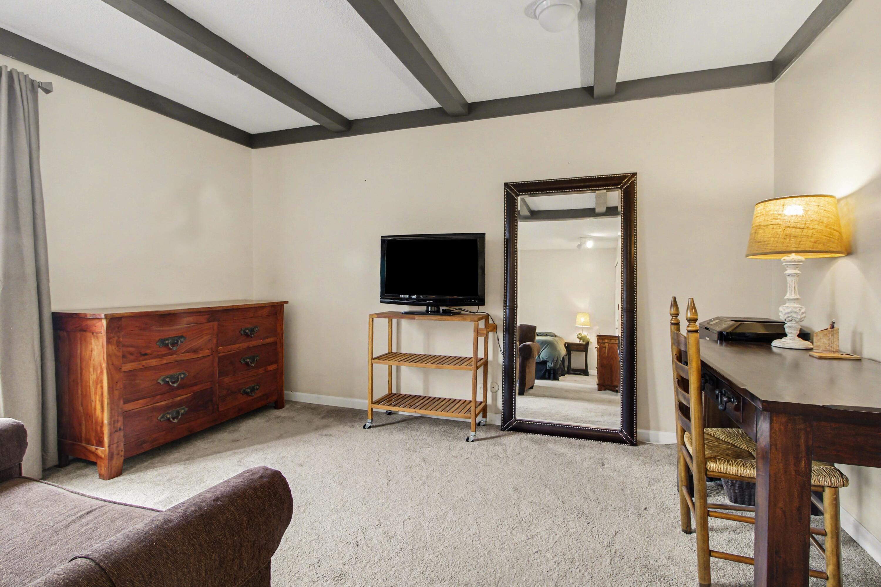 1744 Grove Road, Unit A202 Ypsilanti, MI 48198 - Photo 23 of 39 016_file_6875