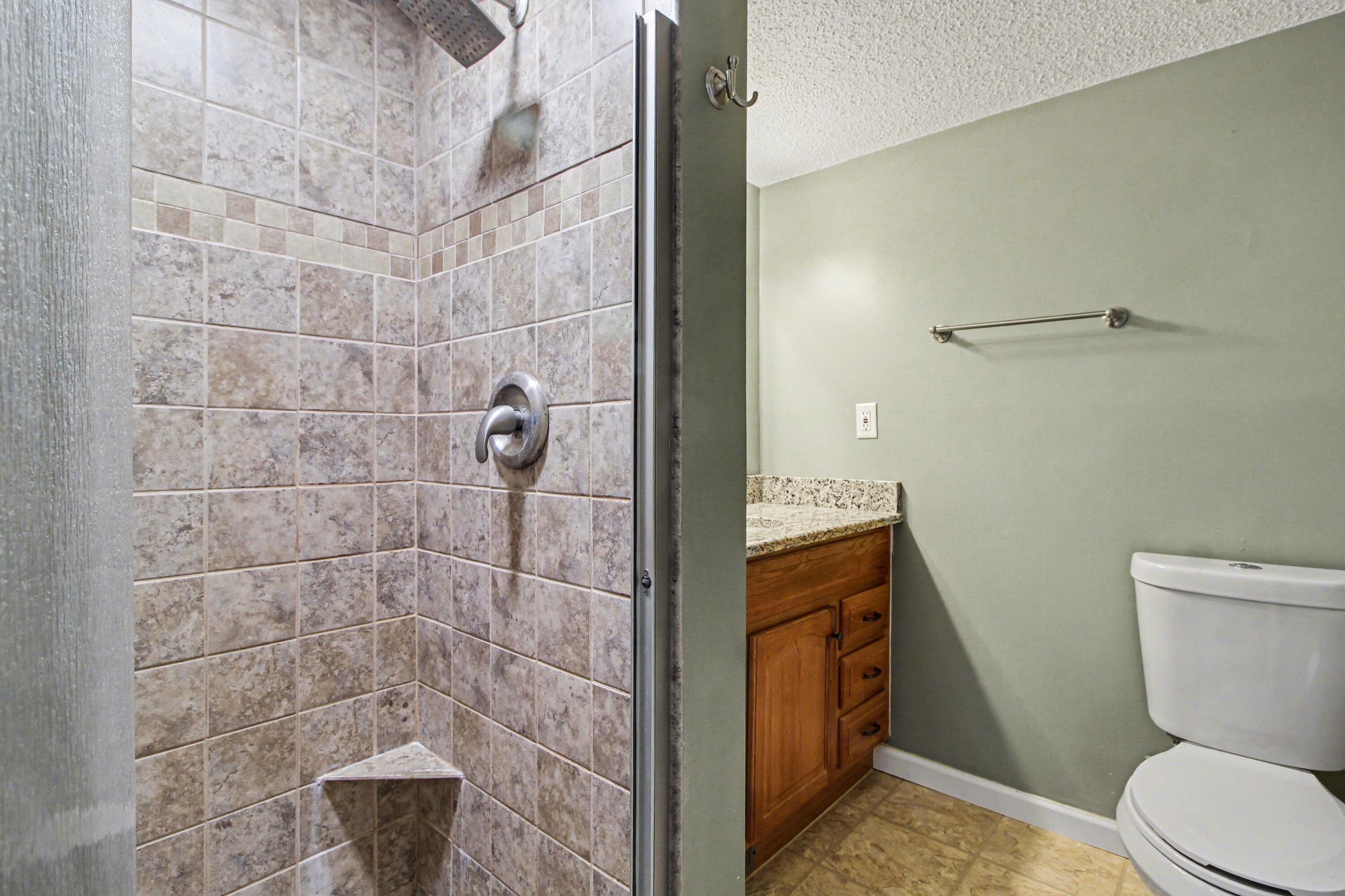 1744 Grove Road, Unit A202 Ypsilanti, MI 48198 - Photo 29 of 39 021_file_2474