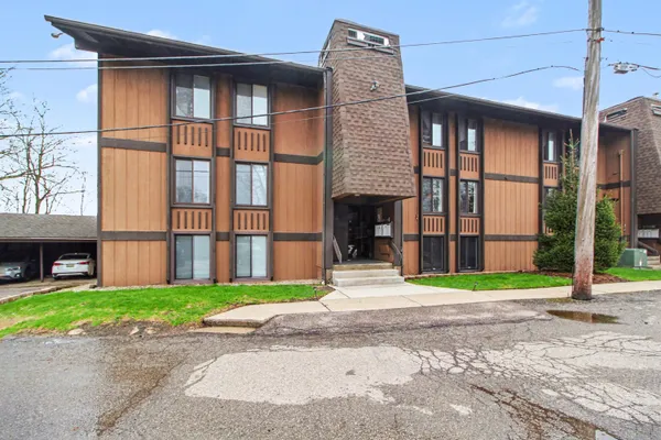 $221,000 | 1744 Grove Road, Unit A202, Ypsilanti, MI 48198
