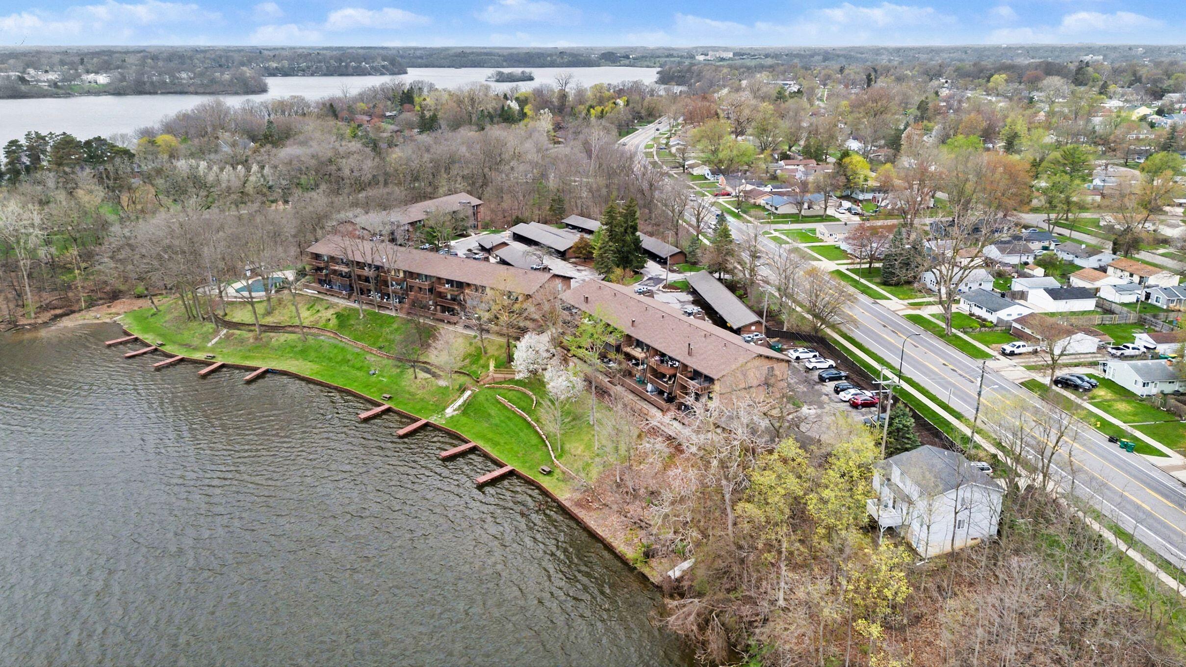 1744 Grove Road, Unit A202 Ypsilanti, MI 48198 - Photo 6 of 39 032_file_3210