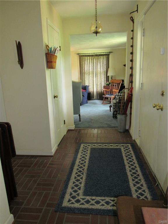 8361 Kimmel Road Clayton, OH 45315 - Photo 5 of 68
