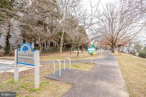 $425,000 | 4360 Cherry Hill Road, Unit 103, Arlington, VA 22207