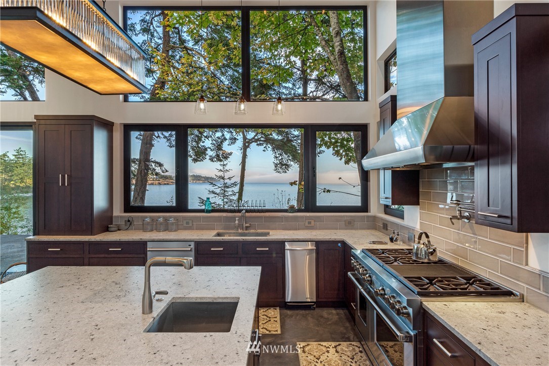 302 Halsey Road Friday Harbor, WA 98250 - Photo 14 of 19 Gallery Image 14