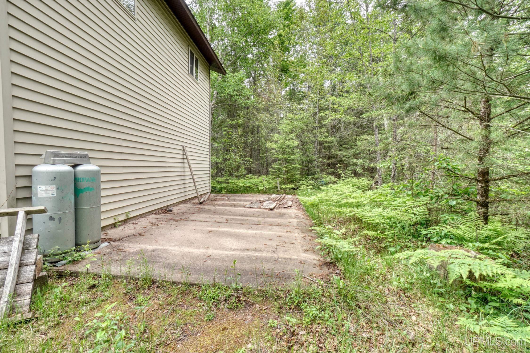 3688 Scoter Road Republic, MI 49879 - Photo 23 of 40