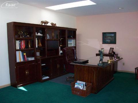 1045 Petts Road Fenton, MI 48430 - Photo 22 of 38 20279319-21.JPG