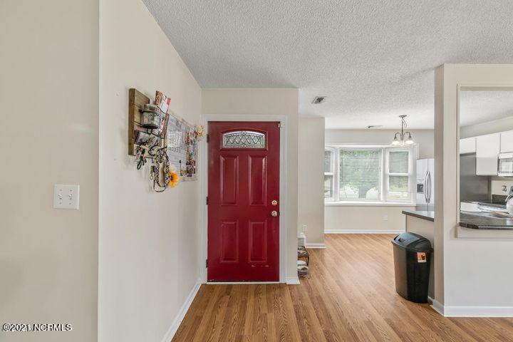 565 Sand Ridge Road Hubert, NC 28539 - Photo 5 of 22 20160425225916134667000000-o - Copy - Co