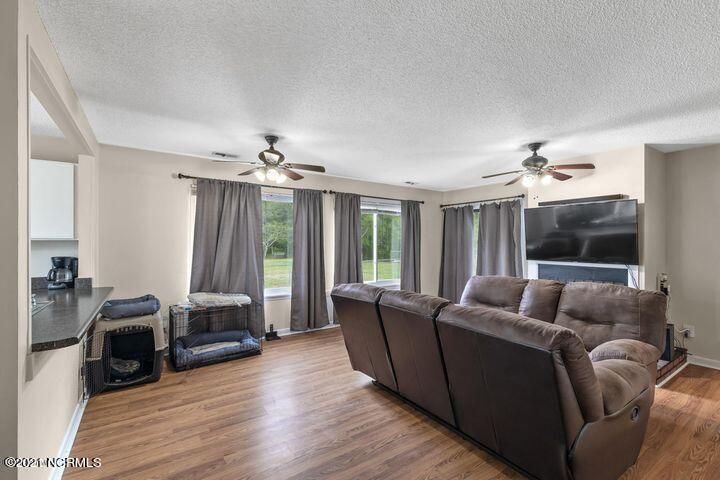 565 Sand Ridge Road Hubert, NC 28539 - Photo 7 of 22 20160425225916134667000000-o - Copy (2)