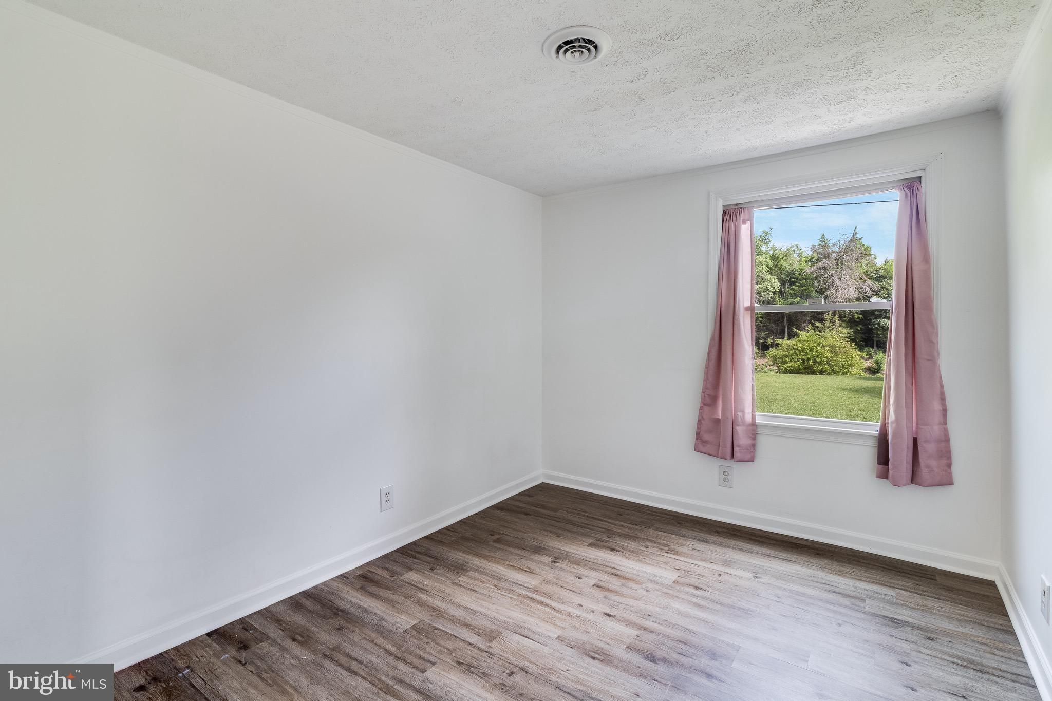 11054 Ridge Road King George, VA 22485 - Photo 12 of 31 Gallery Image 12