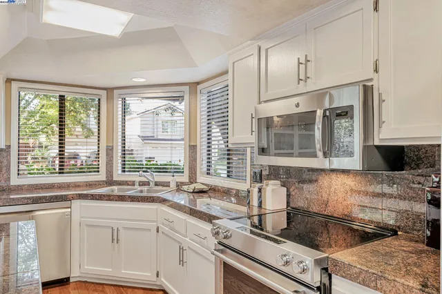 $1,150,000 | 5988 Corte Cerritos, Pleasanton, CA 94566