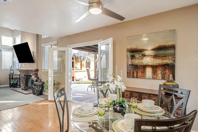 $1,150,000 | 5988 Corte Cerritos, Pleasanton, CA 94566