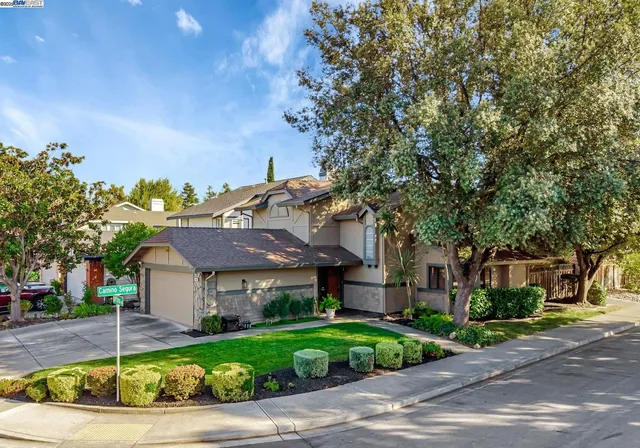 $1,150,000 | 5988 Corte Cerritos, Pleasanton, CA 94566