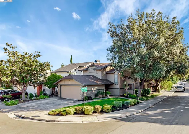 $1,150,000 | 5988 Corte Cerritos, Pleasanton, CA 94566