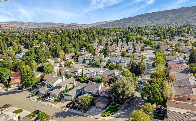 $1,150,000 | 5988 Corte Cerritos, Pleasanton, CA 94566
