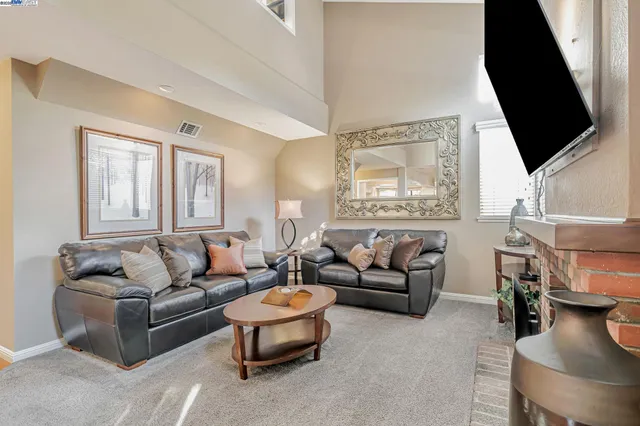 $1,150,000 | 5988 Corte Cerritos, Pleasanton, CA 94566