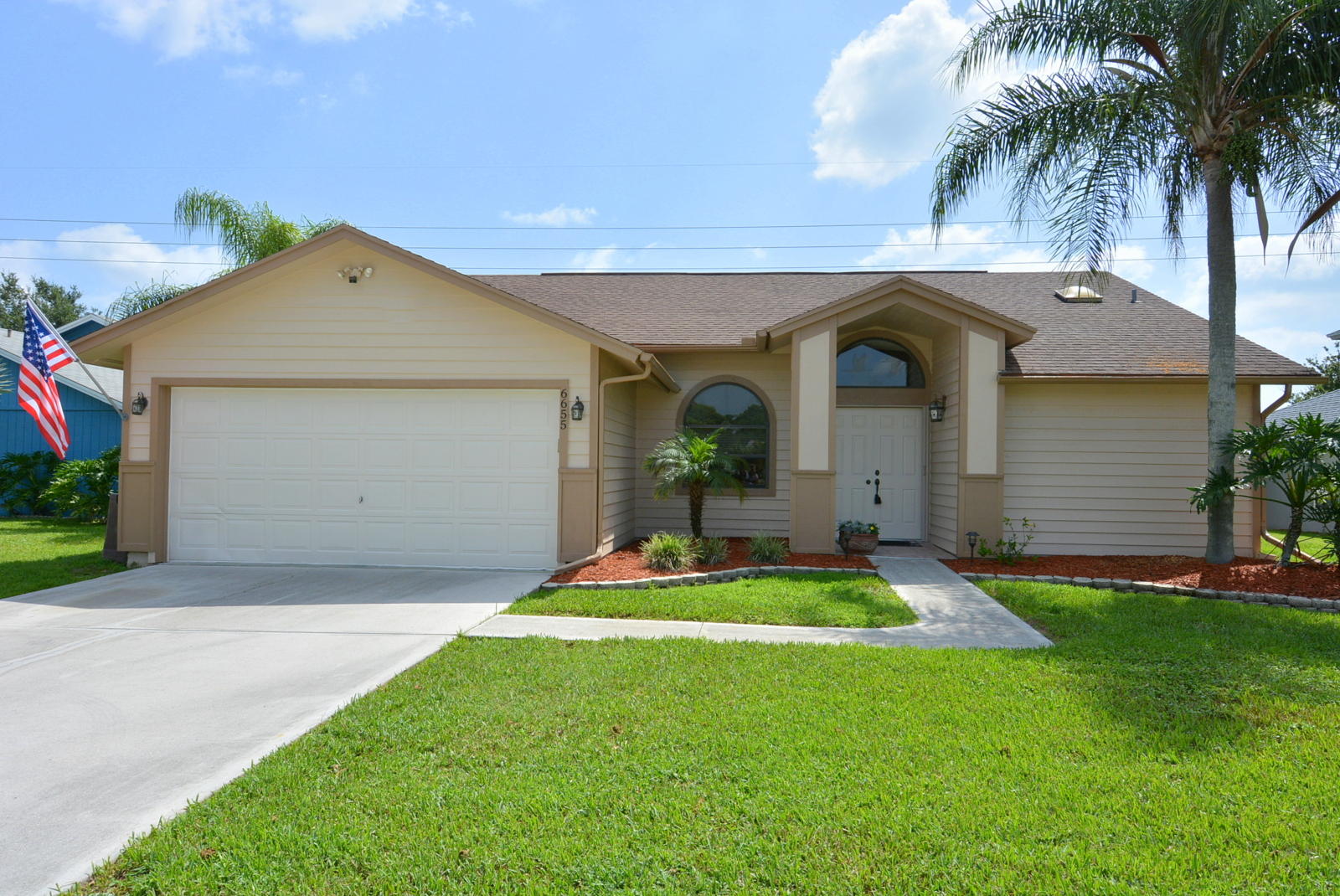 6655 Southeast Raintree Avenue Stuart, FL 34997 - Photo 1 of 48 DSC_4582