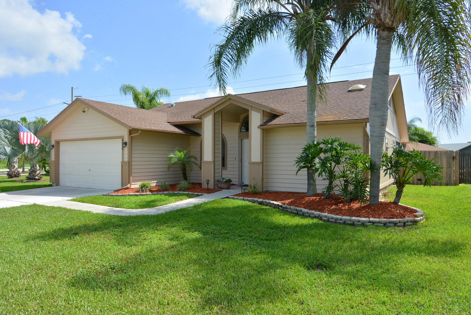 6655 Southeast Raintree Avenue Stuart, FL 34997 - Photo 40 of 48 DSC_4585