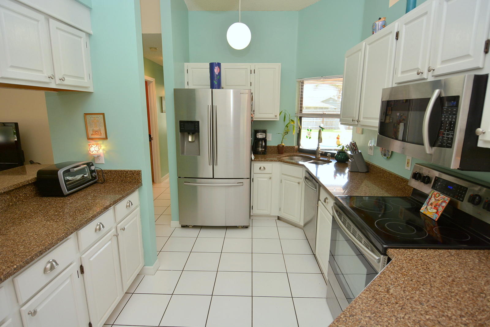 6655 Southeast Raintree Avenue Stuart, FL 34997 - Photo 4 of 48 DSC_4600