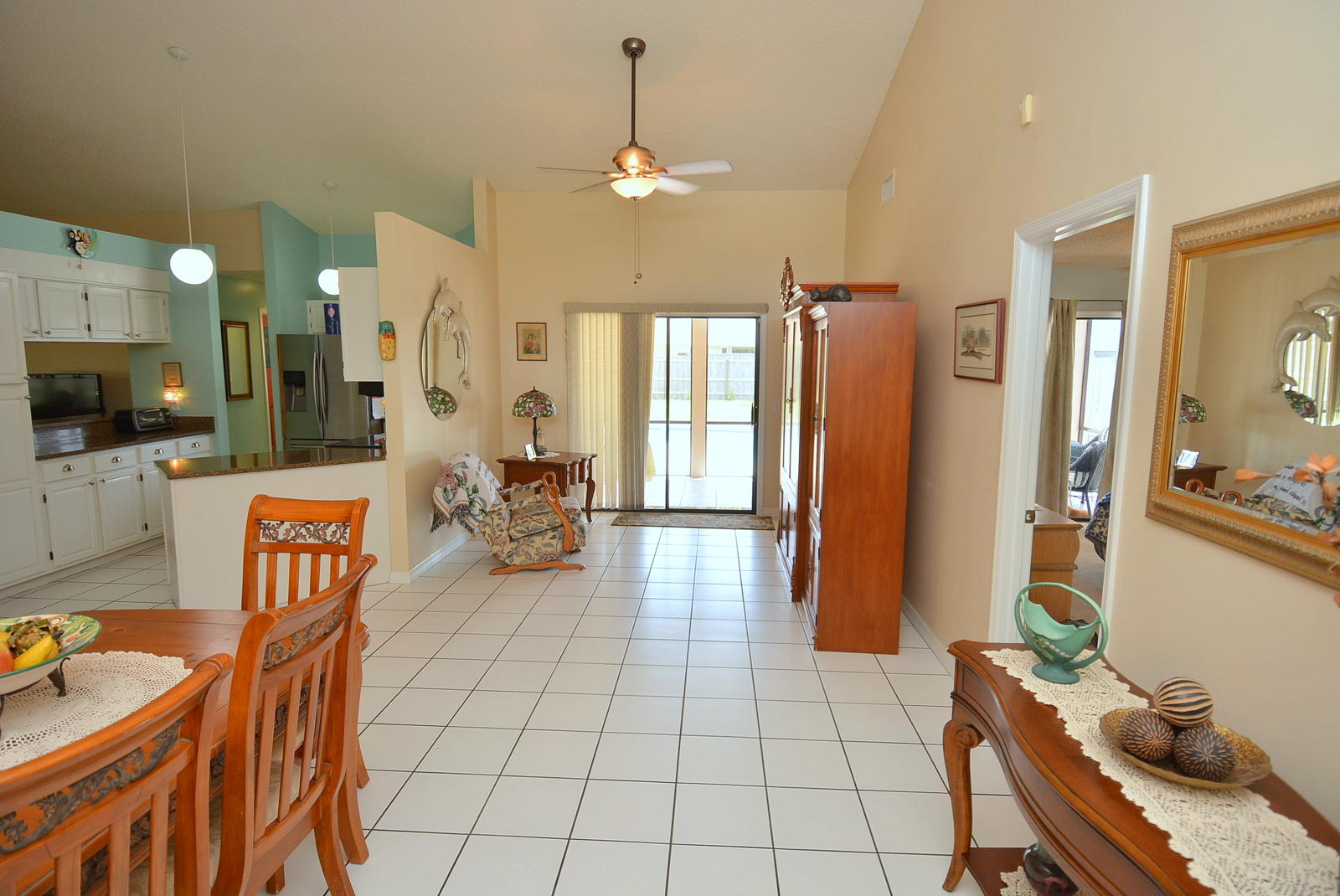 6655 Southeast Raintree Avenue Stuart, FL 34997 - Photo 9 of 48 DSC_4590