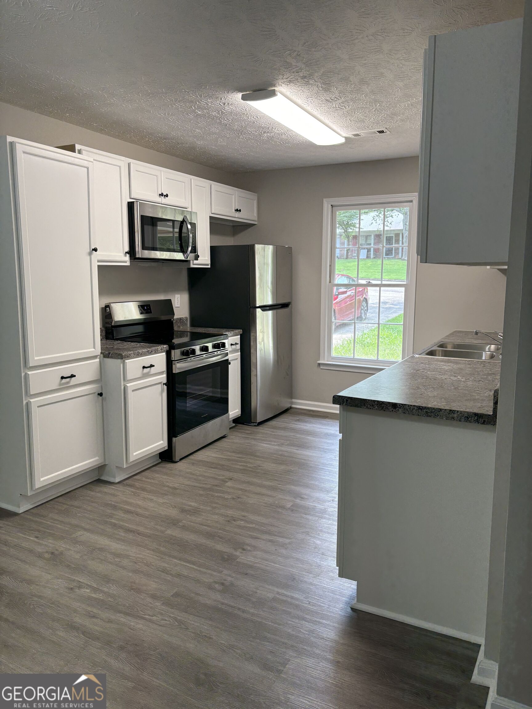 6103 Chaseland Road Rex, GA 30273 - Photo 9 of 22 Gallery Image 9