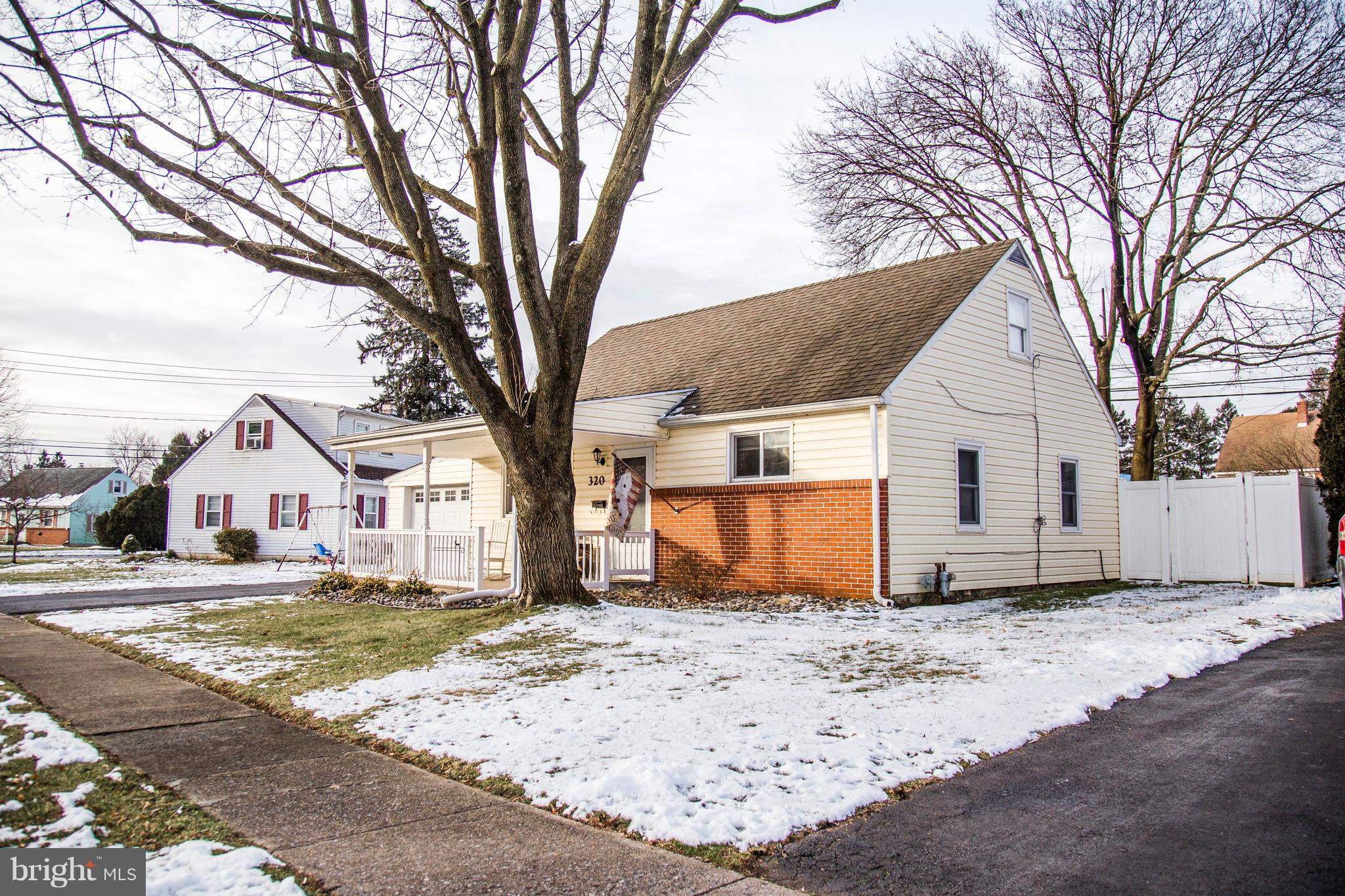320 Charles Road Mechanicsburg, PA 17050 - Photo 3 of 23 Gallery Image 3