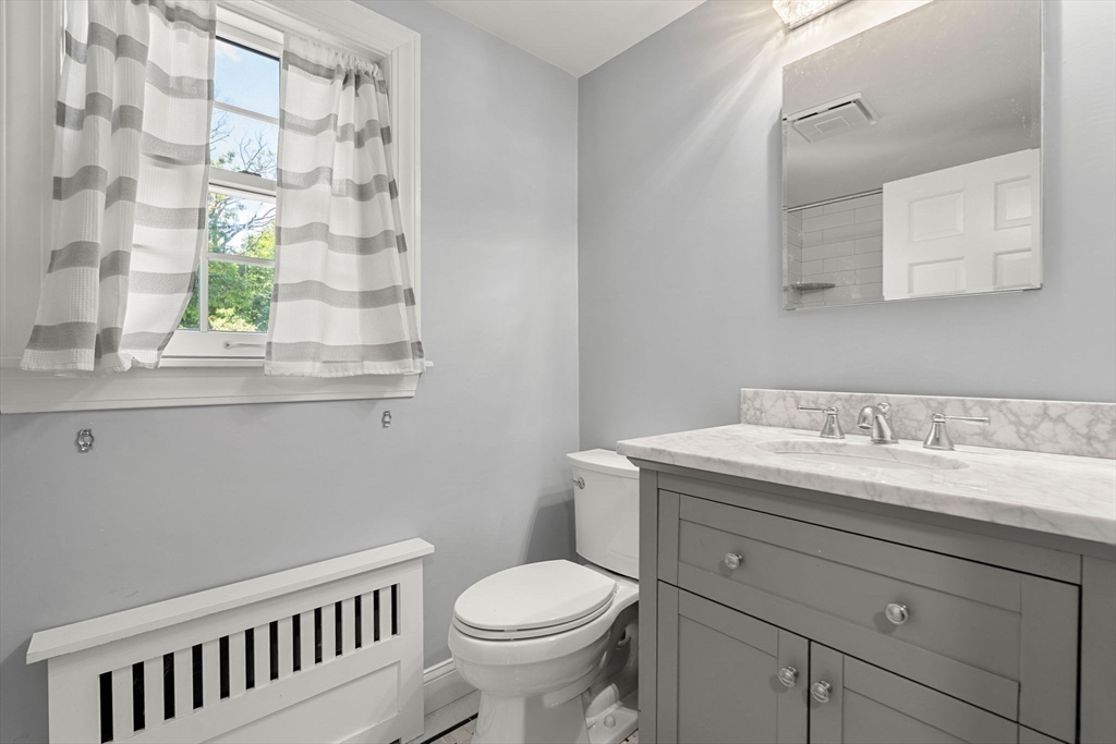 1375 Brush Hill Road Milton, MA 02186 - Photo 12 of 38