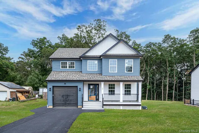 $749,999 | 37 Lakeview Drive, Middle Island, NY 11953