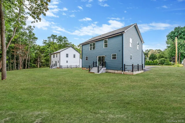 $749,999 | 37 Lakeview Drive, Middle Island, NY 11953