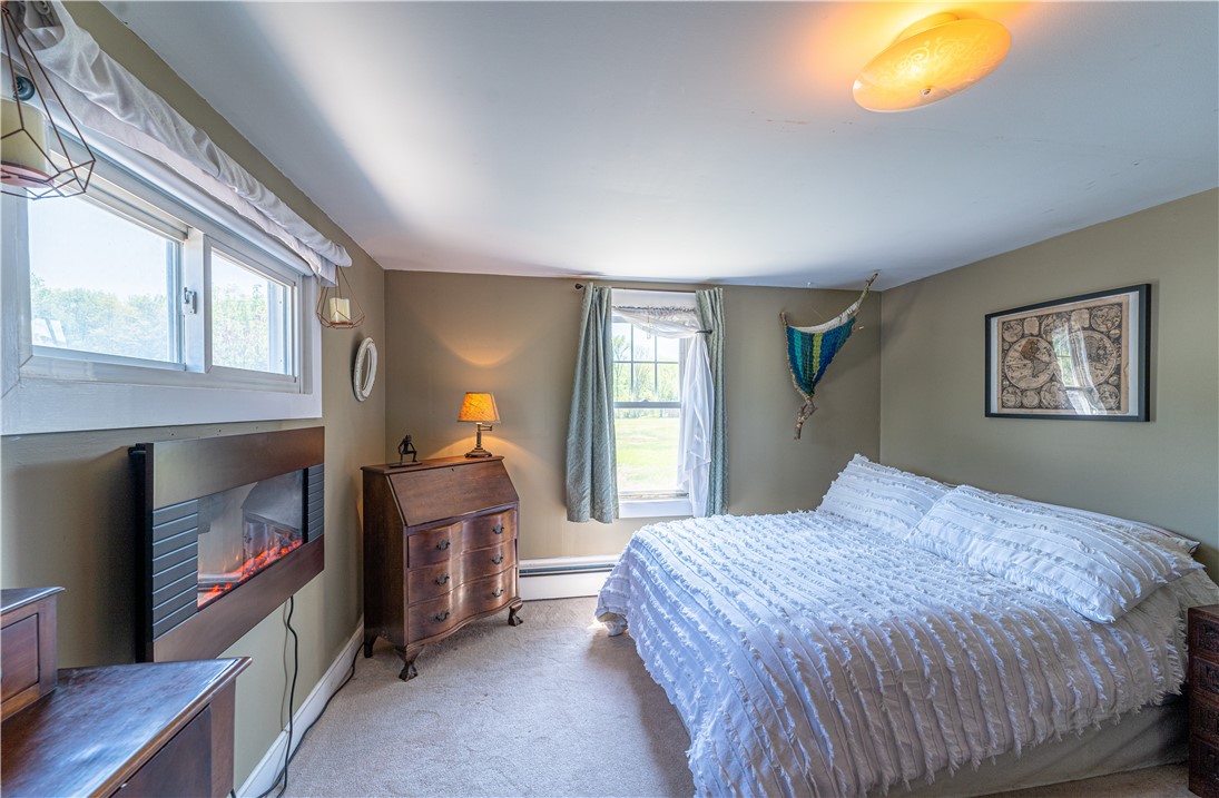 9 Townhouse Road Hopkinton, RI 02833 - Photo 30 of 38