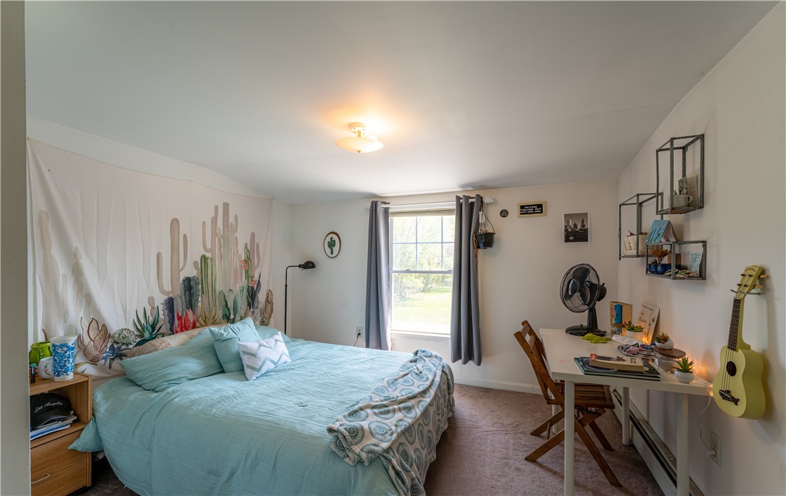 9 Townhouse Road Hopkinton, RI 02833 - Photo 33 of 38
