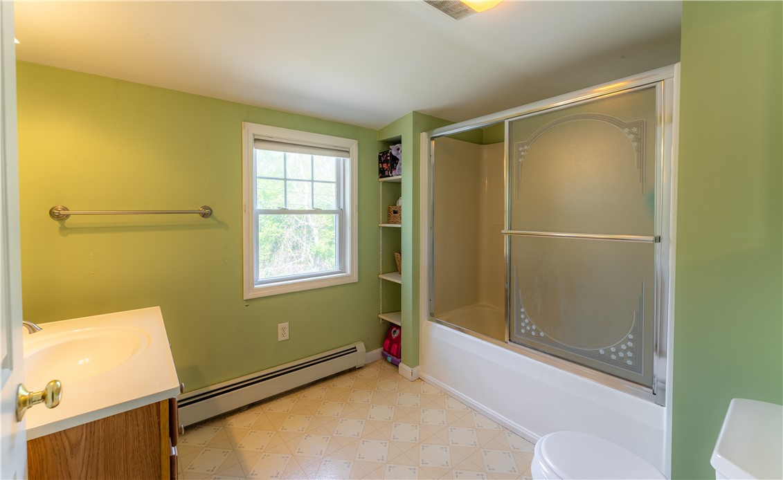 9 Townhouse Road Hopkinton, RI 02833 - Photo 35 of 38