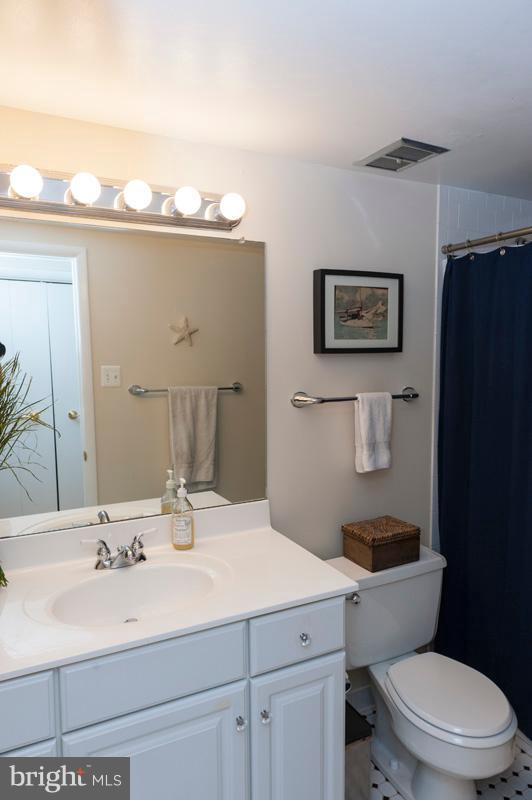 112 Cross Keys Road, Unit R112C Baltimore, MD 21210 - Photo 14 of 36 Bathroom
