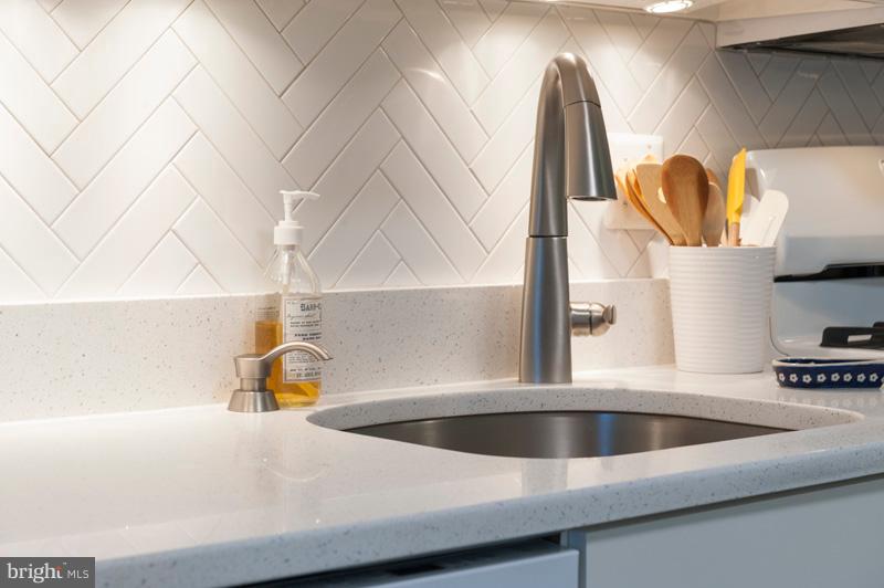 112 Cross Keys Road, Unit R112C Baltimore, MD 21210 - Photo 26 of 36 Deep Kitchen Sink
