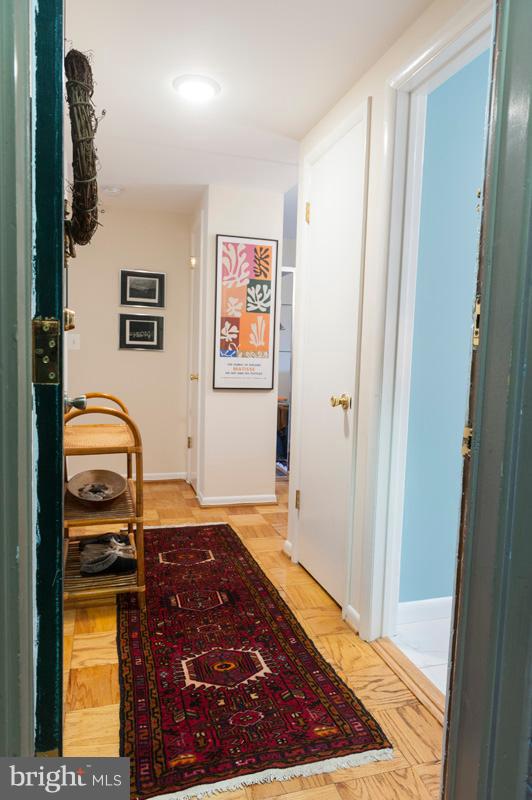 112 Cross Keys Road, Unit R112C Baltimore, MD 21210 - Photo 9 of 36 Foyer