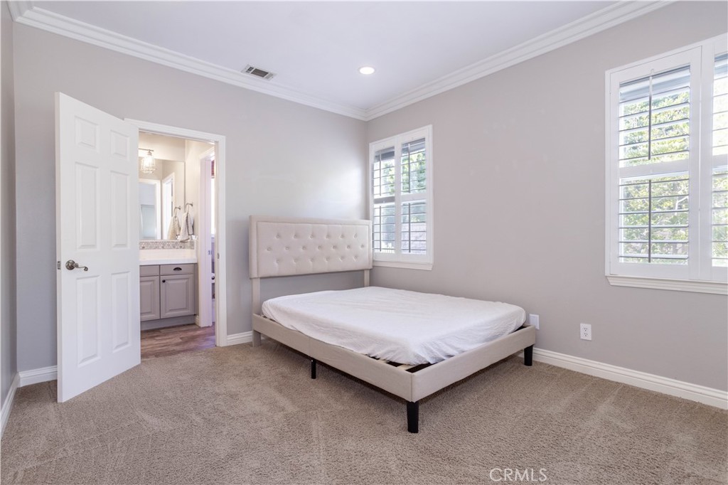 5474 Sunlight Street Simi Valley, CA 93063 - Photo 27 of 39