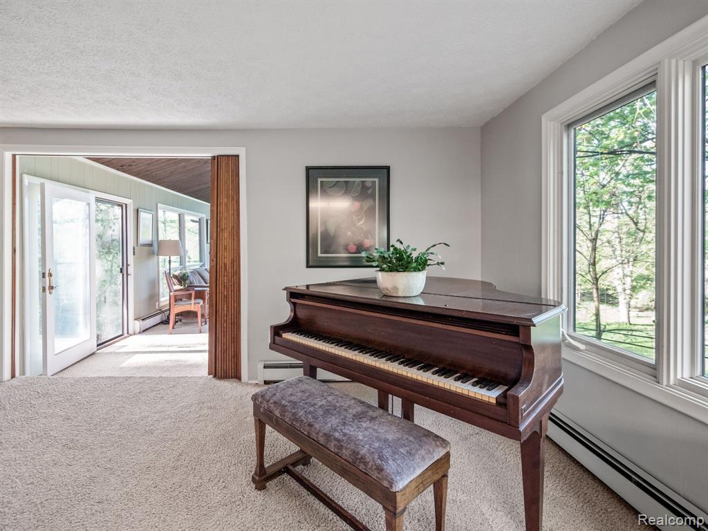 971 Dutton Road Rochester Hills, MI 48306 - Photo 25 of 51