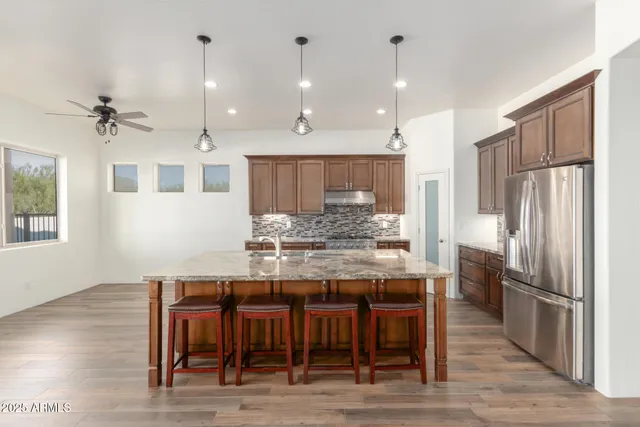 $940,000 | 1540 East Circle Mountain Road, New River, AZ 85087