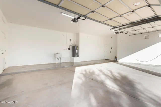 $940,000 | 1540 East Circle Mountain Road, New River, AZ 85087