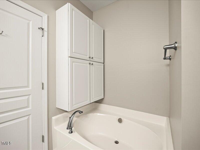 2533 Asher View Court Raleigh, NC 27606 - Photo 26 of 61 26-P1064490