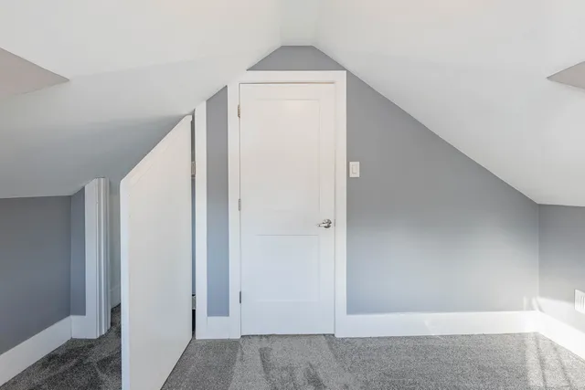 $339,000 | 2038 East 73rd Street, Chicago, IL 60649