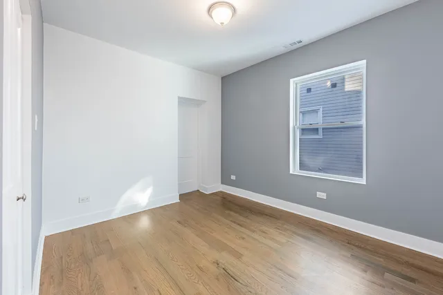 $339,000 | 2038 East 73rd Street, Chicago, IL 60649