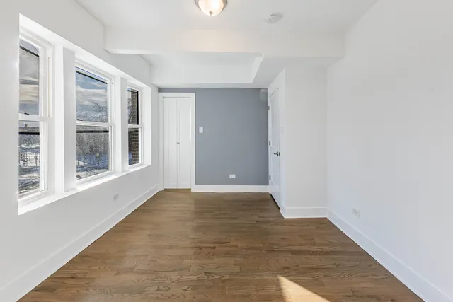 $339,000 | 2038 East 73rd Street, Chicago, IL 60649