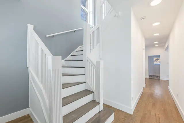 $339,000 | 2038 East 73rd Street, Chicago, IL 60649