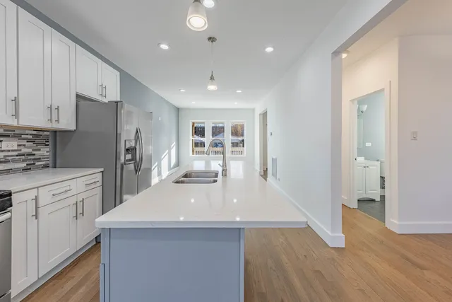 $339,000 | 2038 East 73rd Street, Chicago, IL 60649